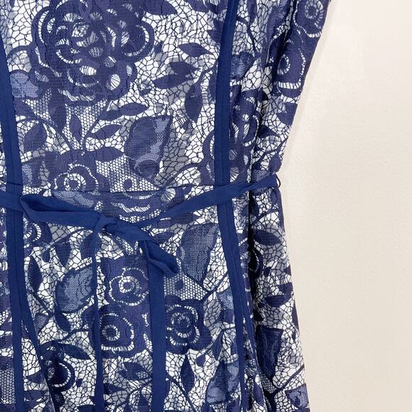 Roz & Ali Floral Lace Fit and Flare Dress Tie Waist Size 6 Navy Blue Sleeveless - Picture 5 of 10